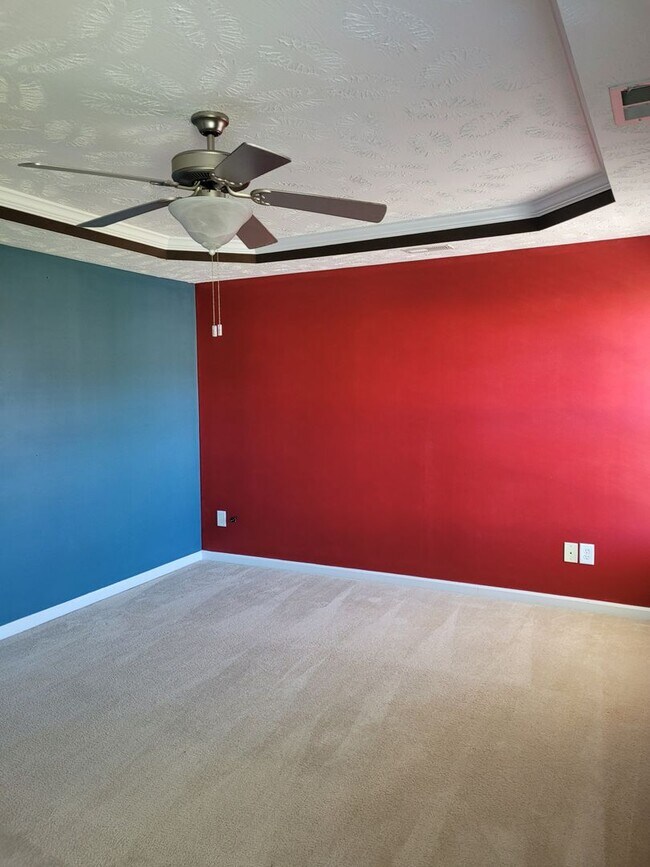 Building Photo - Yorkshire Plantation