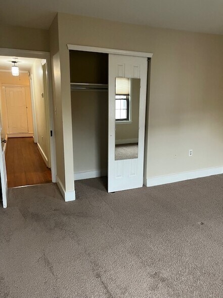 Building Photo - 2315 South St