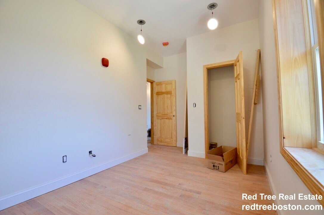 Building Photo - 20 Winthrop St