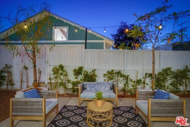 Building Photo - 5137 N Eagle Rock Blvd