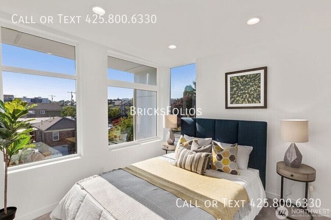 Building Photo - 5518 11th Ave NW