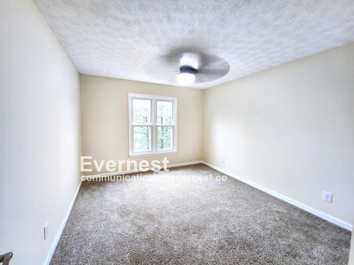 Building Photo - 2047 Arbor Forest Dr SW