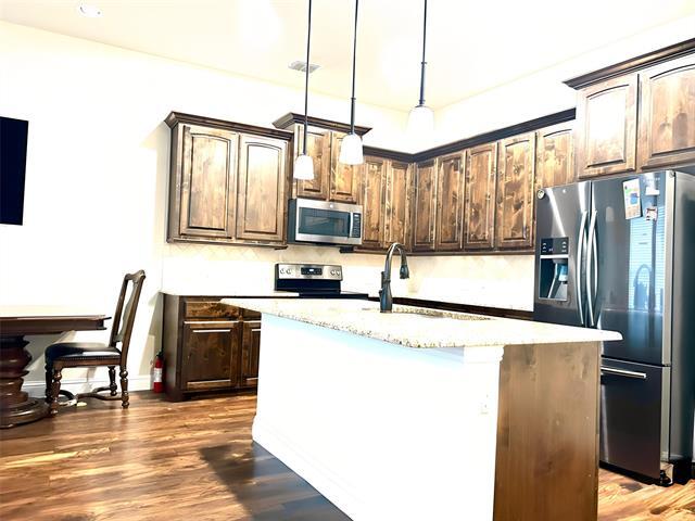 Building Photo - 1224 Pebblebrook Dr