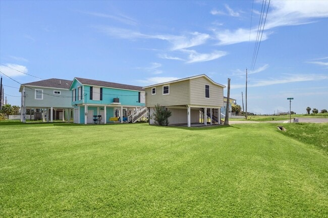 Building Photo - 4011 Vista Blvd