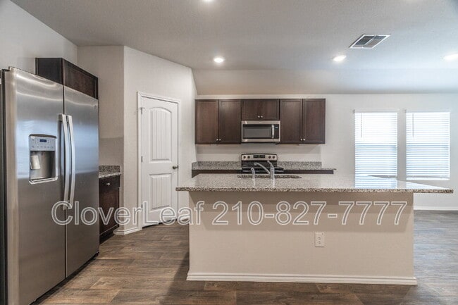 Building Photo - 825 Gerardia Ct