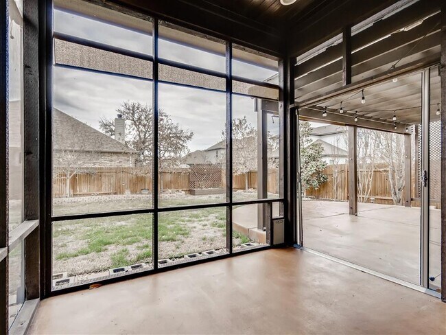 Building Photo - 6108 Sabino Dr