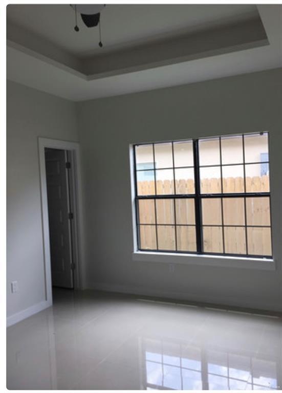 Building Photo - 1219 White Oak Dr