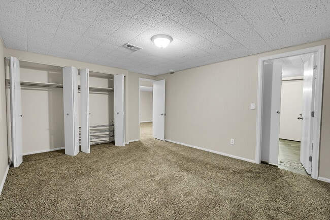 Building Photo - $1,940.95 - 3 Bed, 2 Bath Townhome In Co Springs with In Unit Laundry and Central AC!