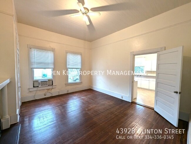 Building Photo - 4392 B Clinton St