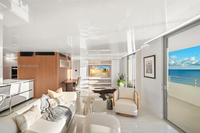 Building Photo - 5555 Collins Ave