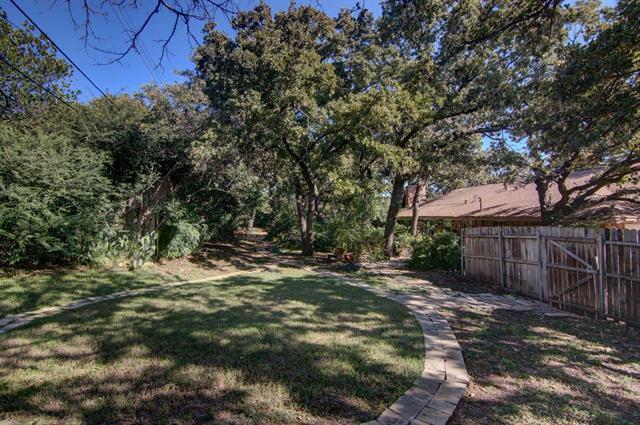 Building Photo - 1202 Tanglewood Trail