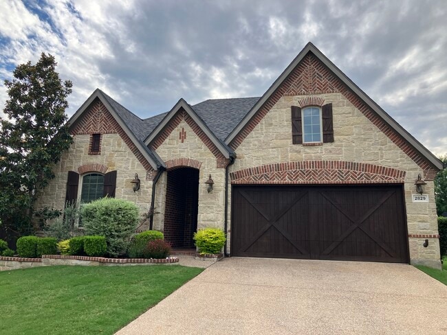 Primary Photo - 2829 Sheffield Ct
