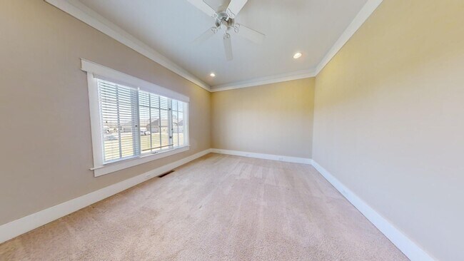 Building Photo - 986 Pembroke Pl