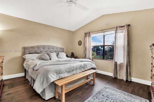 Building Photo - 18071 Clear Brook Cir