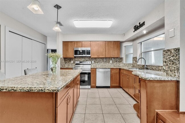 Building Photo - 1718 NW 97th Ave