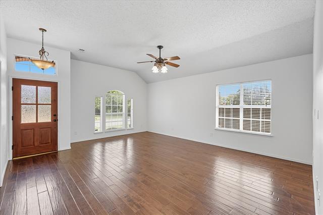 Building Photo - 7628 Waterside Pl
