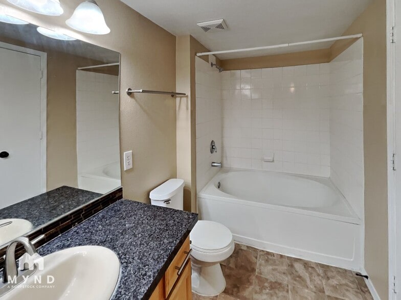 Building Photo - 45 Maleena Mesa St