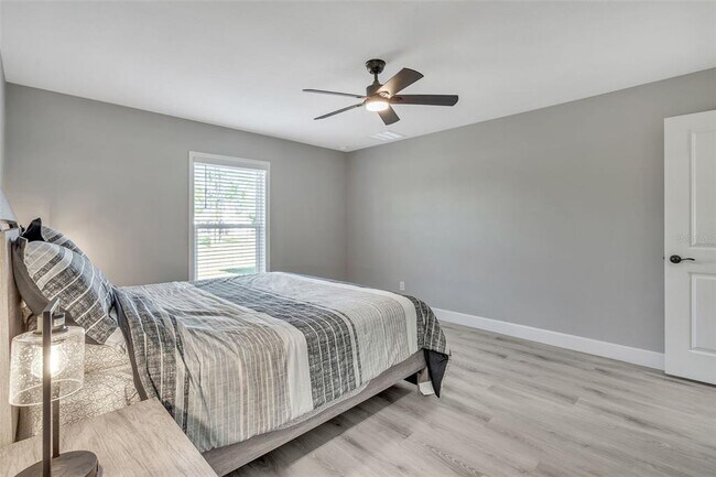 Building Photo - 6193 Cabal Ln