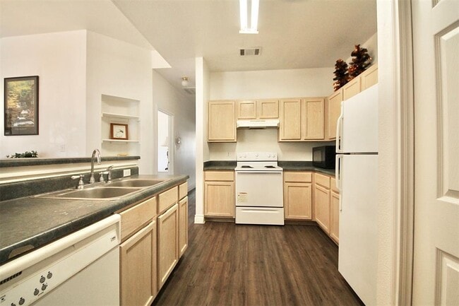 Building Photo - 8702 Weiser Dr