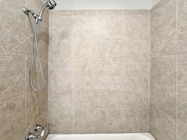 Building Photo - 4807 Country Club View