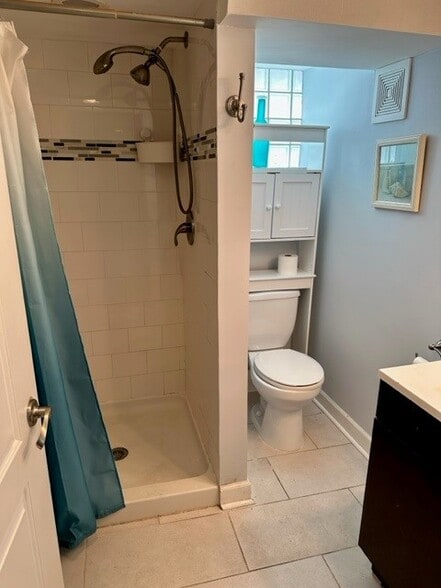 Basement bathroom - 6422 S Lawler Ave