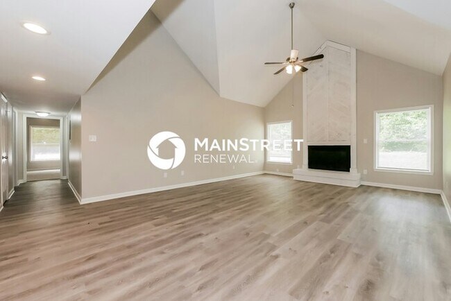 Building Photo - 4 Bedroom Pet-Friendly Home in MORROW, GA ...