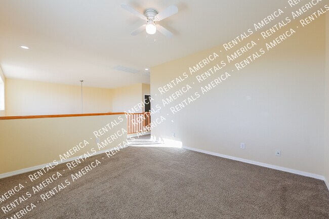 Building Photo - 4337 W Powell Dr
