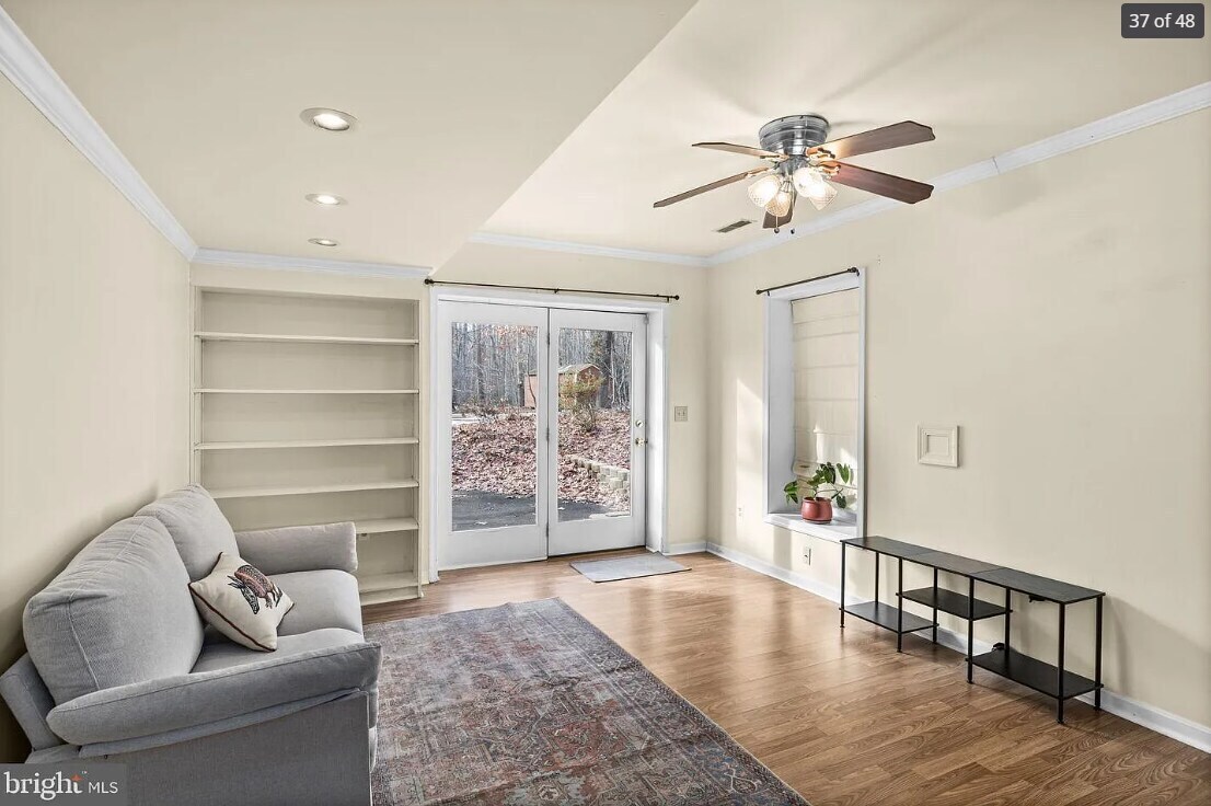 Building Photo - 706 Stonewall Ln