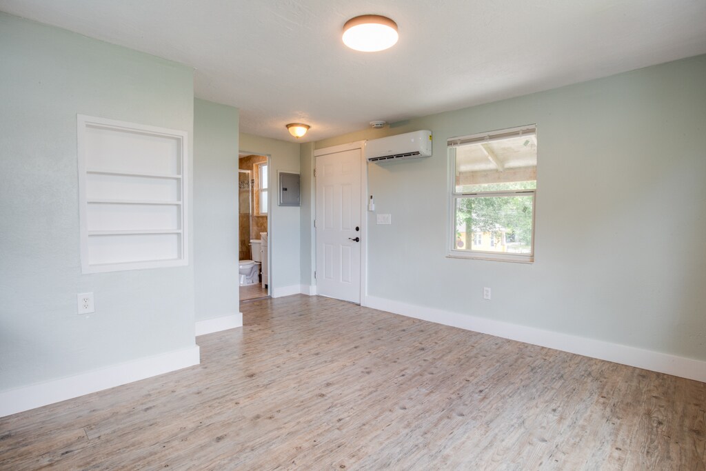 open living - 905 Plaza St