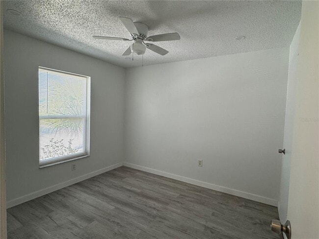 Building Photo - 6428 Hamlet Dr