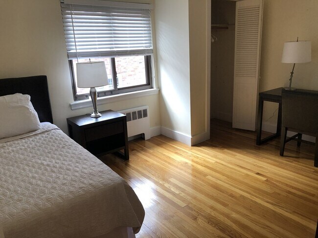 Building Photo - 9 Reservoir Rd