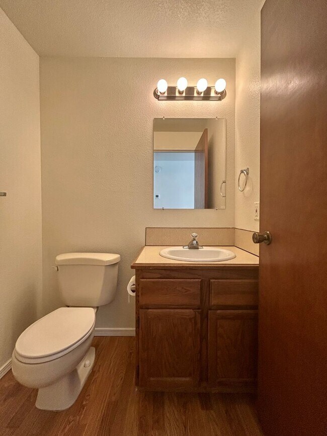 Building Photo - 4271 N Pennfield Pl