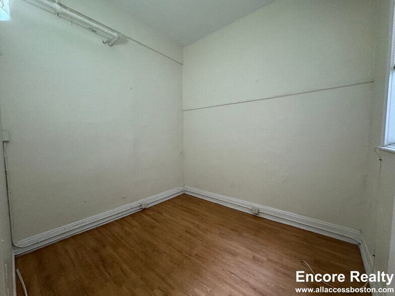 Building Photo - 1173 Boylston St