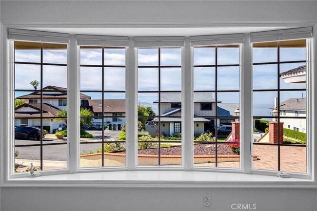 Building Photo - 3675 Vigilance Dr