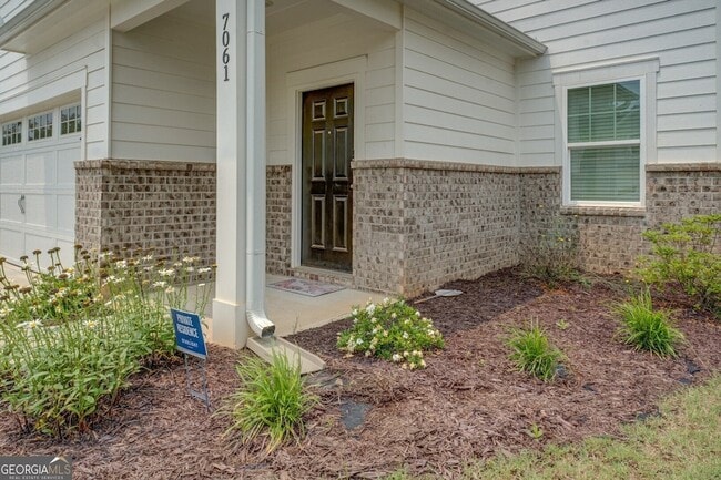 Building Photo - 7061 Rochford Dr