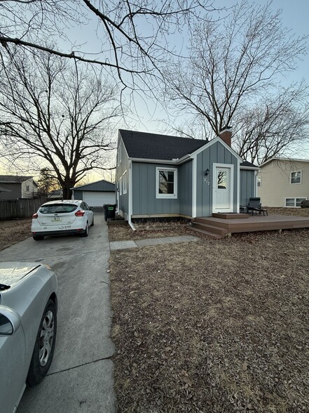Building Photo - 217 Dotson Dr