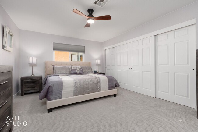 Building Photo - 801 Mesquite Springs Dr