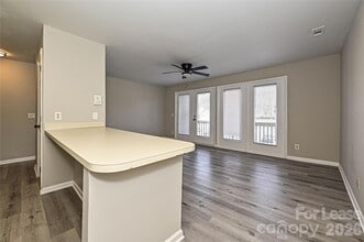 Building Photo - 6156 Meadow Rose Ln