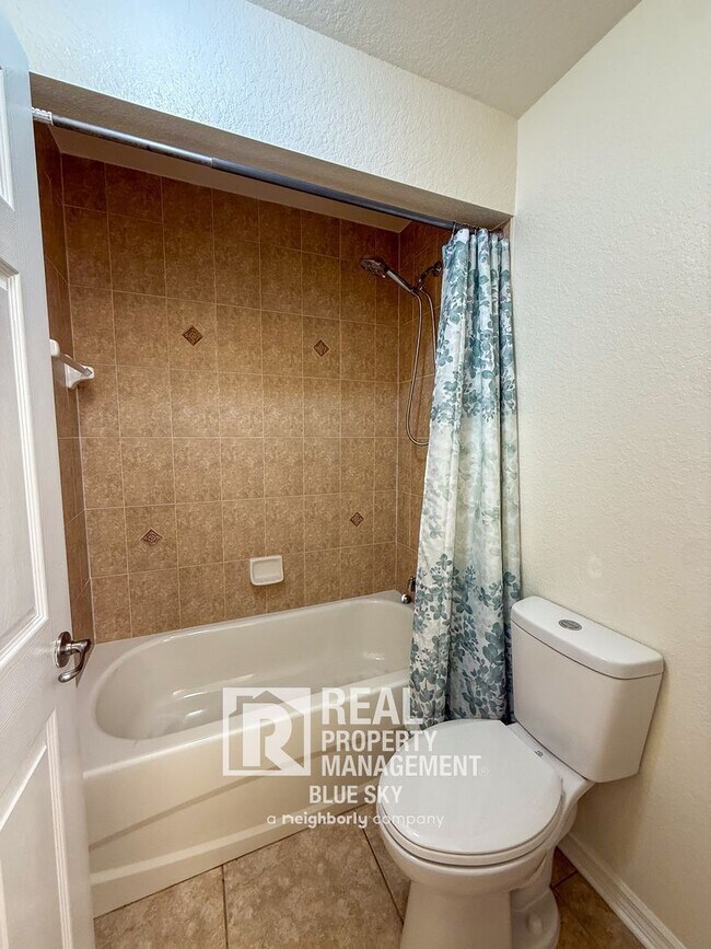 Building Photo - 12336 Jaybird Rd