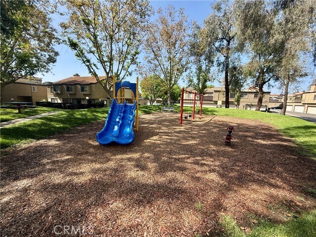 Building Photo - 9385 Mesa Verde Dr