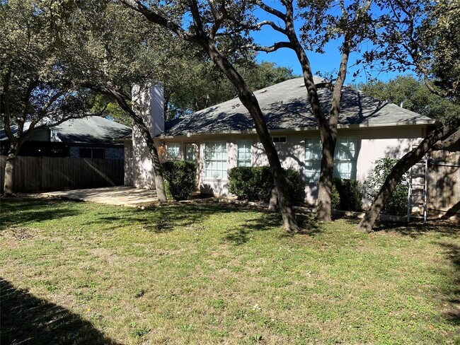 Building Photo - 1208 Tremont Dr