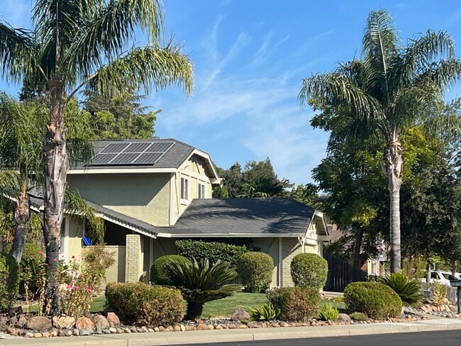 Building Photo - 791 Arbor Oaks Dr