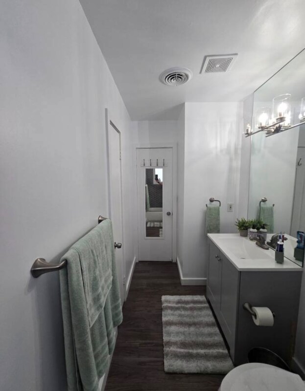 Building Photo - 9591 SW 52nd Terrace