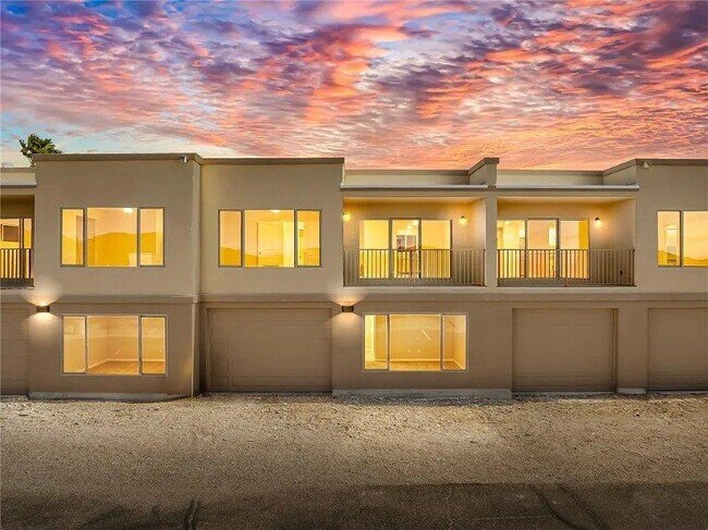 Building Photo - 3360 Landon Dr