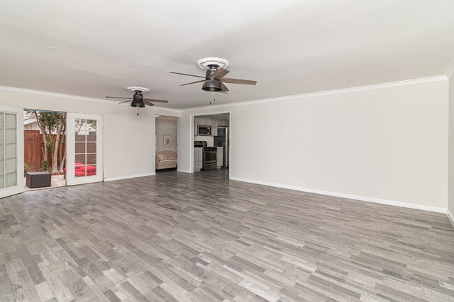 Building Photo - 17944 Collins St