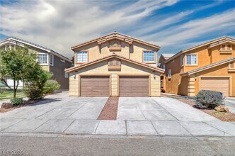 Building Photo - 3021 Aloha Ave