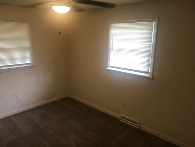 Building Photo - 4125 &amp; 4127 Fourth Street