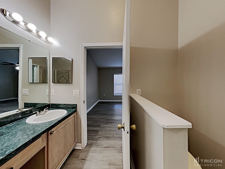 Building Photo - 1371 Winged Foot Dr