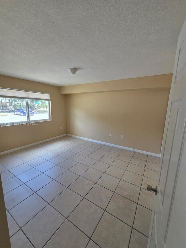 Building Photo - 15440 SW 284th St