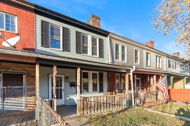 Building Photo - 2 Bed 1 bath House